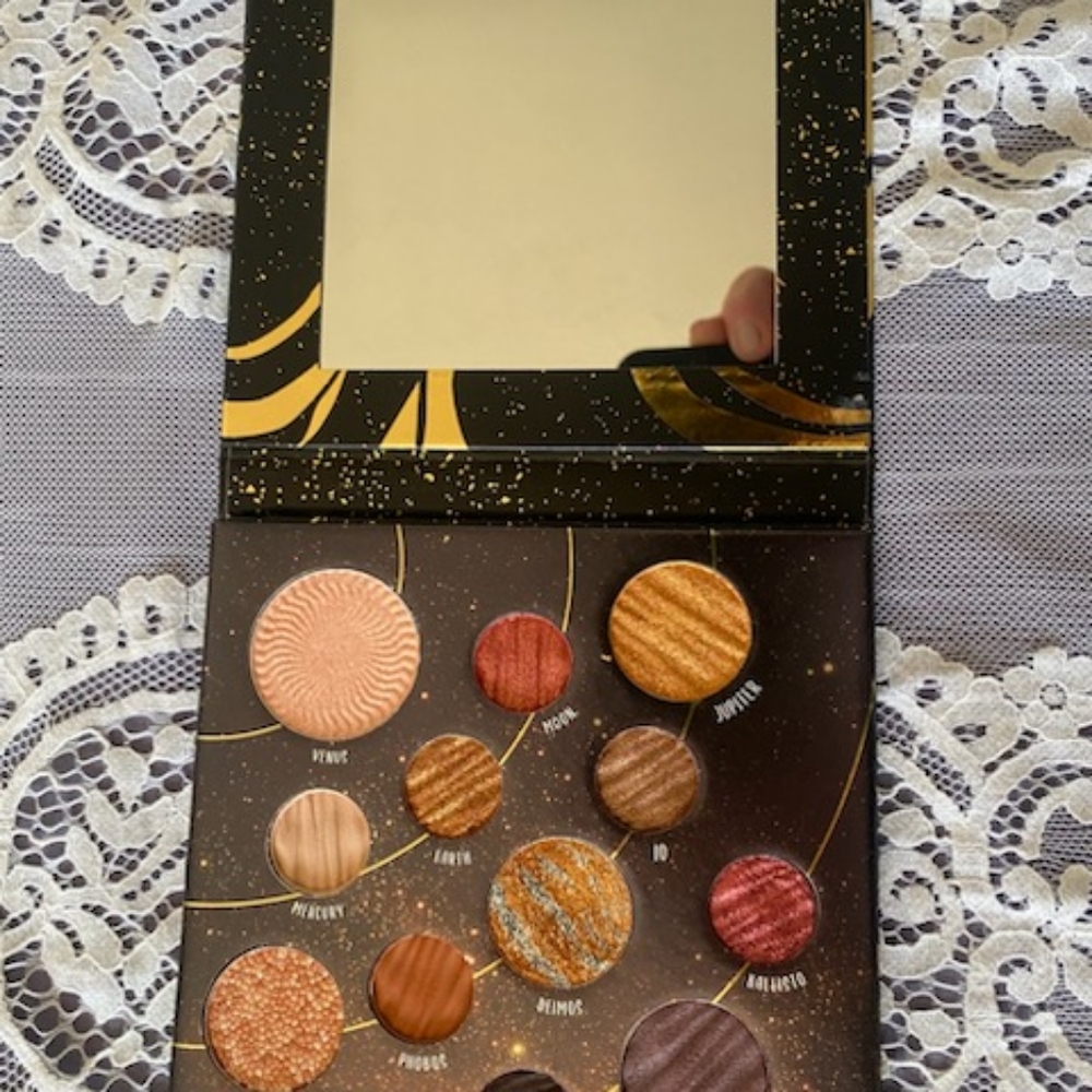 Dito venus eyeshadow palette
